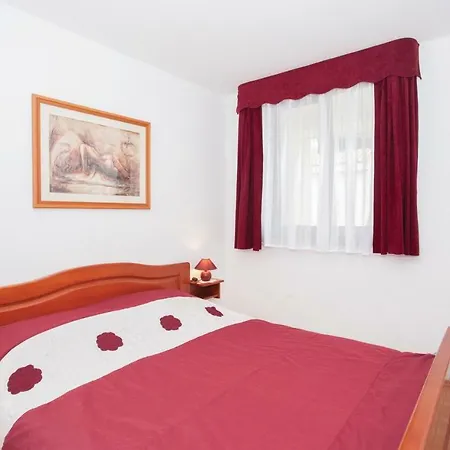 17857c Apartment